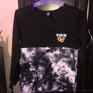 Each worn only once both a medium